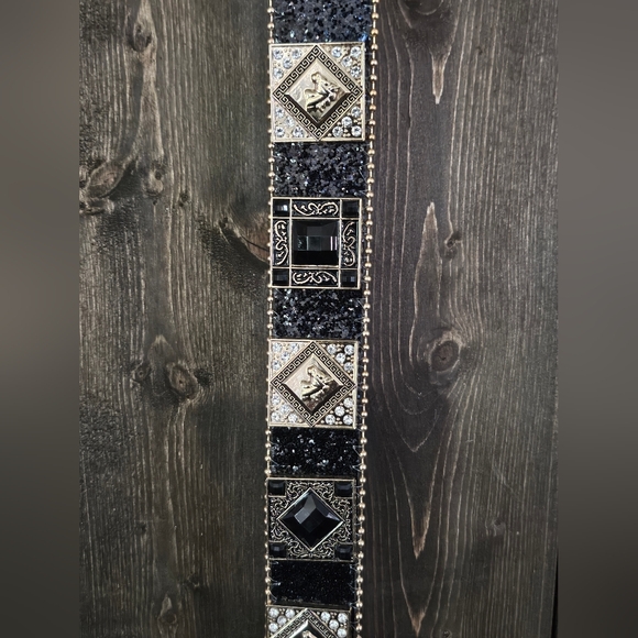 NWT Black and Gold Western Concho Rhinestone Embellished Women's Belt - Picture 5 of 6